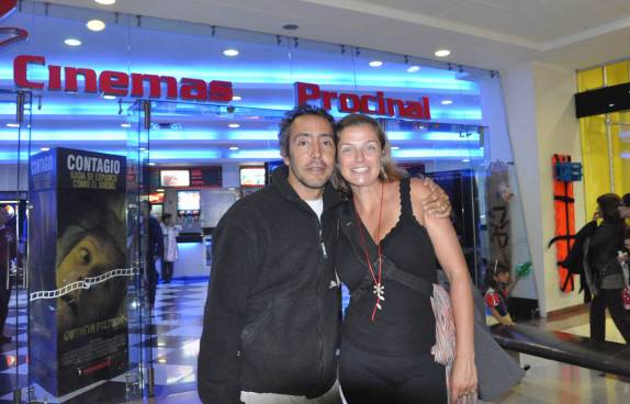 Dia de cinema e d festa em shopping de Bogotá, na Colômbia